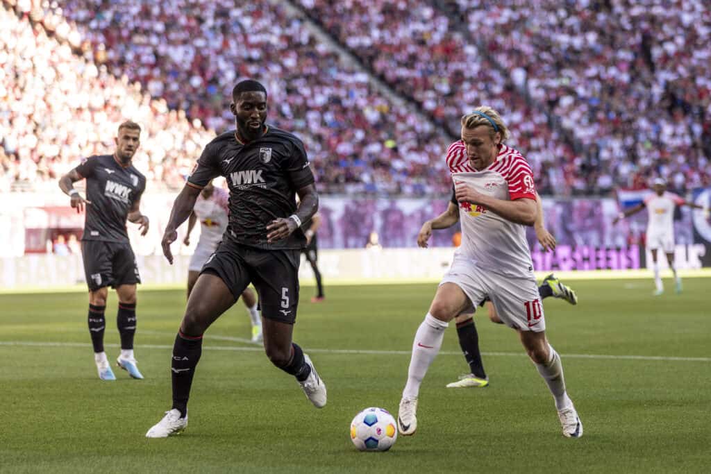 Nachdem Patric Pfeiffer in Bern nur eine untergeordnete spielte, hat der FC Augsburg die Leihe abgebrochen und den Innenverteidiger umgehend nach Magdeburg transferiert.