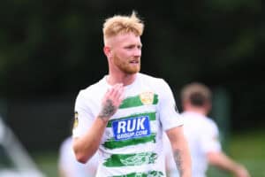 Brad Young spielt in Saudi-Arabien