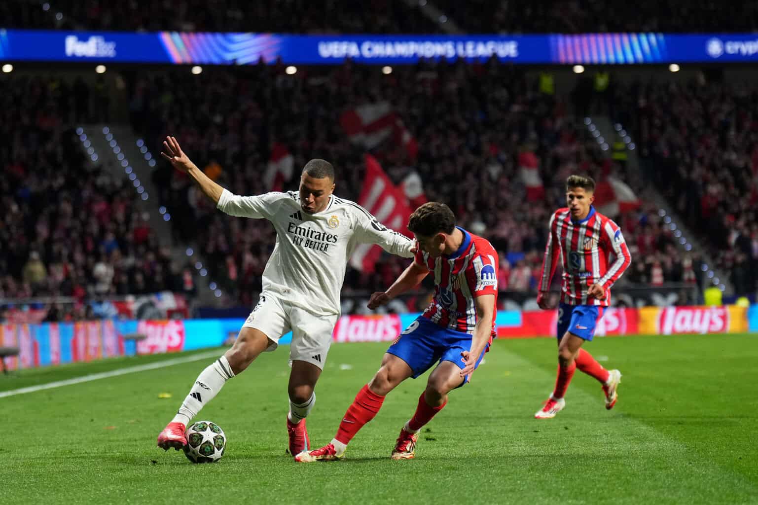 Dramatisches Stadtderby: Real Madrid schaltet Atlético im Elfmeterschießen aus!