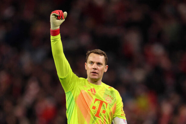 Manuel Neuer trainiert wieder mit Ball