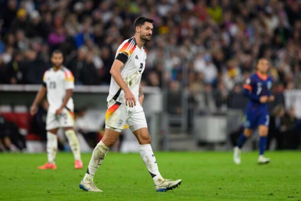 Die deutsche Stürmersituation der vergangenen zehn Jahre ist wahrlich keine Erfolgsgeschichte. Seit dem Rücktritt von Miroslav Klose sucht der DFB auf dieser Position nach einer dauerhaften Lösung. Eine endgültige Antwort auf dieses Problem ist auch 2025 noch immer nicht gefunden. Doch zumindest gibt es so viele Kandidaten wie schon lange nicht mehr.