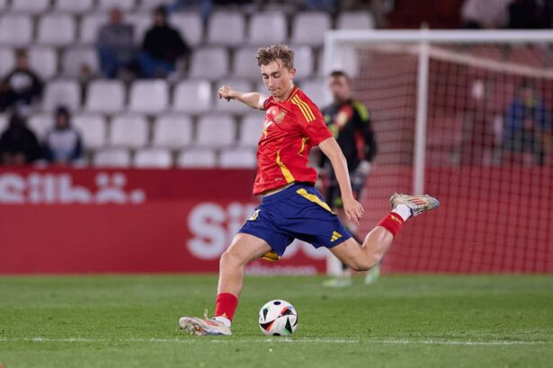 Dean Huijsen, Spanien