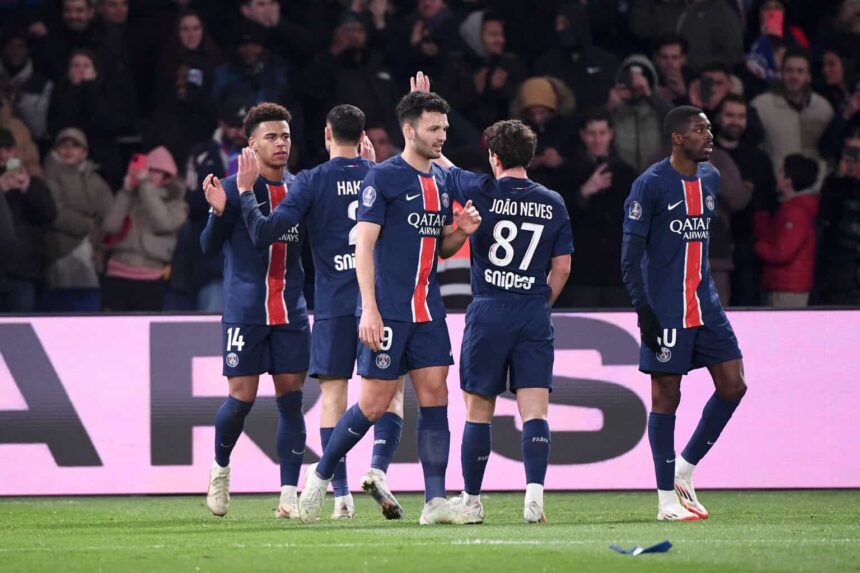 PSG jubelt über das Tor