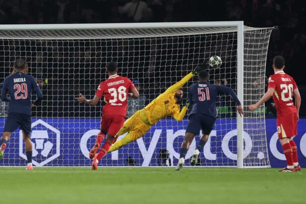 Liverpool PSG Alisson