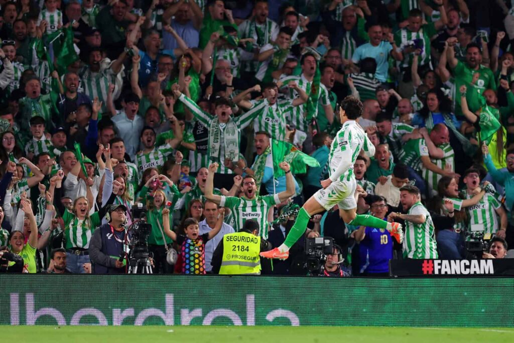 Real Betis Balompie, Johnny Cardoso