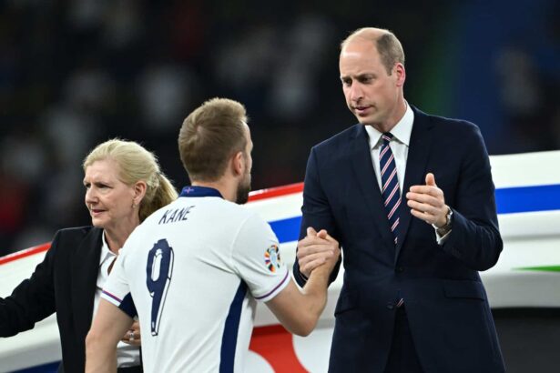 Prinz William äußert sich zuversichtlich über die Chancen der englischen Nationalmannschaft unter dem neuen Trainer Thomas Tuchel. Der britische Thronfolger traut den Three Lions sogar einen Triumph bei der kommenden Weltmeisterschaft zu.