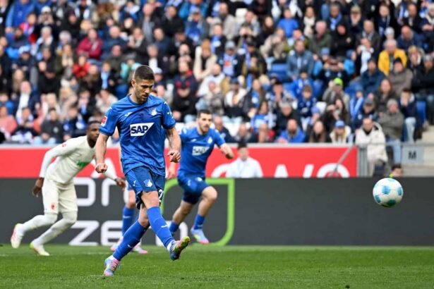 Der Elfmeter für die TSG Hoffenheim sorgte beim FC Augsburg und Sky-Experten Dietmar Hamann für Ärger.