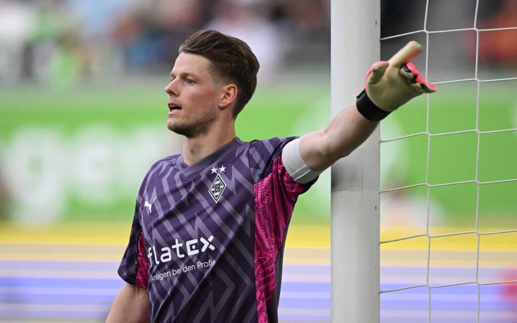 Jonas Omlin ist erneut von einer Verletzung aus der Bahn geworfen worden. Der 31-Jährige wird aufgrund einer Adduktorenverletzung vorerst ausfallen.