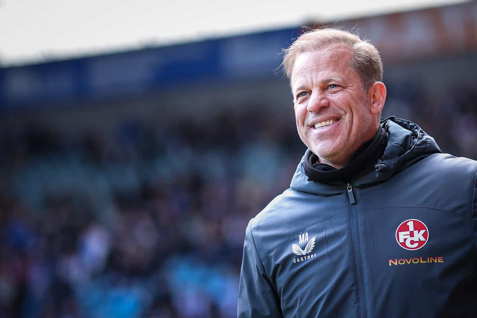 Schalke 04: van Wonderen vor dem Aus –  Markus Anfang ein heißer Kandidat für die neue Saison!