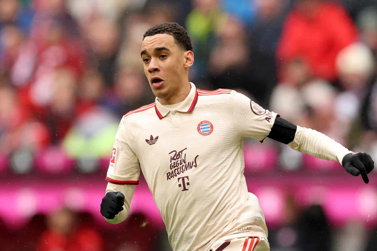 Nach schwerer Muskelverletzung: Bayern-Star Musiala verrät Comeback-Plan!