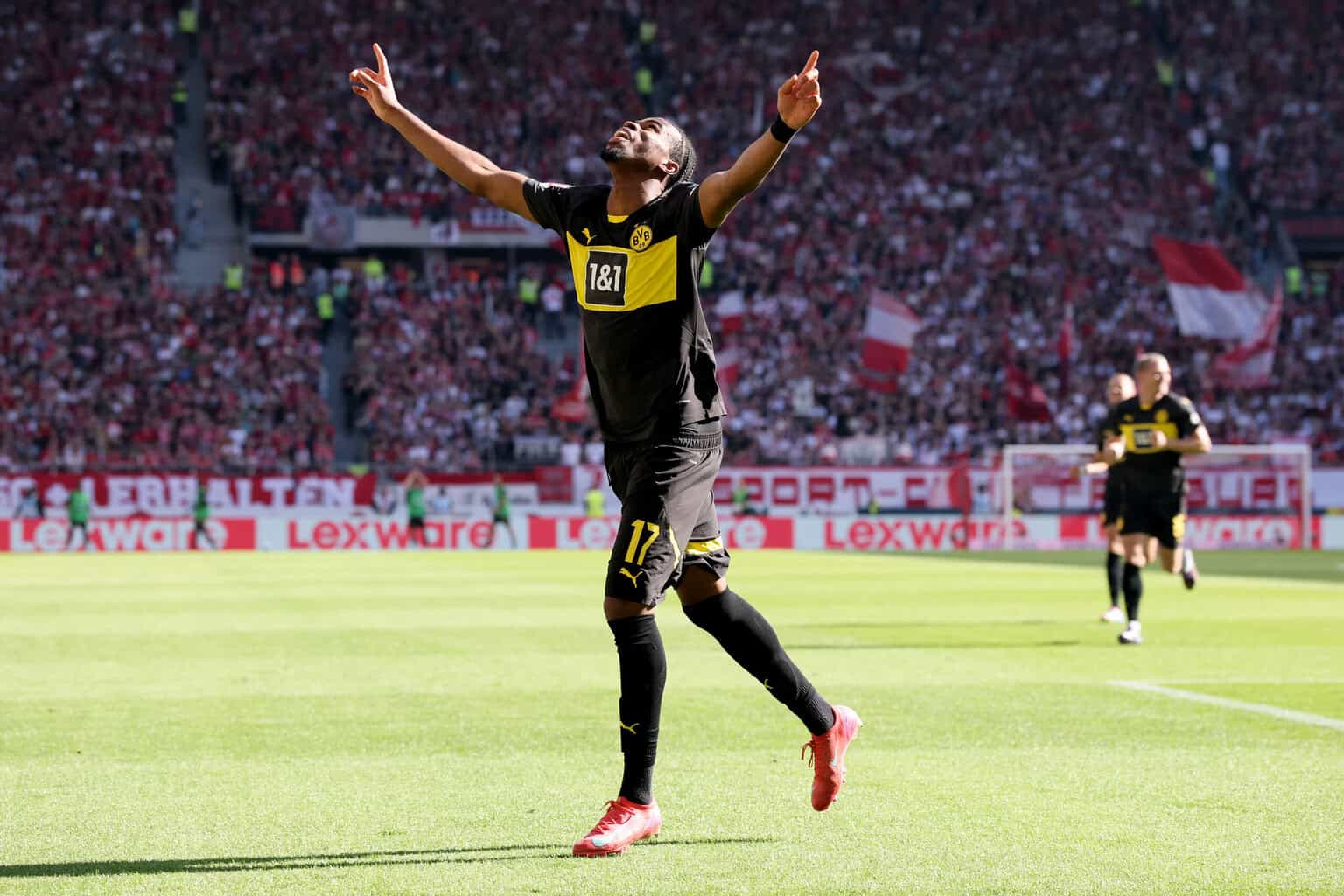 BVB: Chukwuemeka könnte in Gittens-Deal mit Chelsea eingebunden werden!