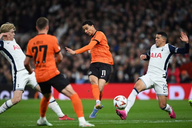 Frankfurt Toppmöller Tottenham
