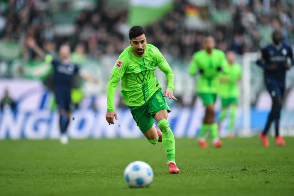 Amoura Arsenal Wolfsburg Liverpool