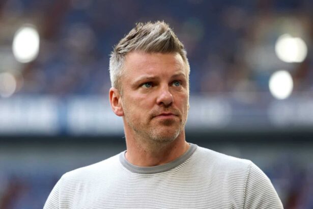 Lukas Kwasniok beim Auswärtsspiel auf Schalke