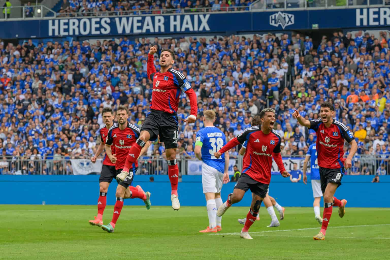 2. Bundesliga: HSV geht großen Schritt in Richtung Aufstieg, Ulm unterliegt