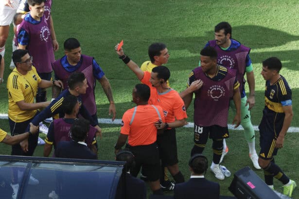 Ander Herrera sieht Rot bei der Klub-WM