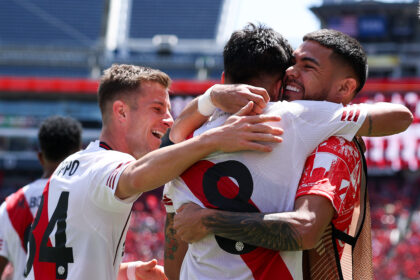 Klub WM, River Plate