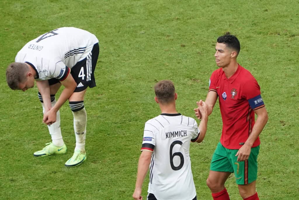 Joshua Kimmich und Cristiano Ronaldo