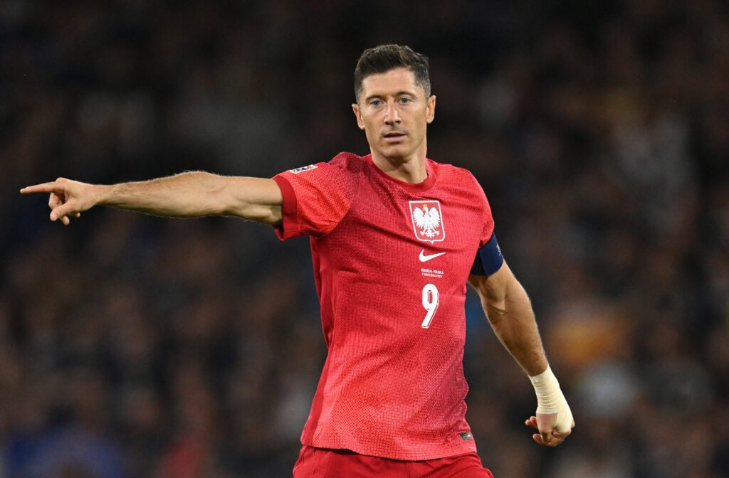 Robert Lewandowski könnte eine Rückkehr in die polnische Nationalmannschaft anstreben.