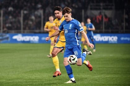 Giannis Konstantelias im Trikot der griechischen Nationalmannschaft