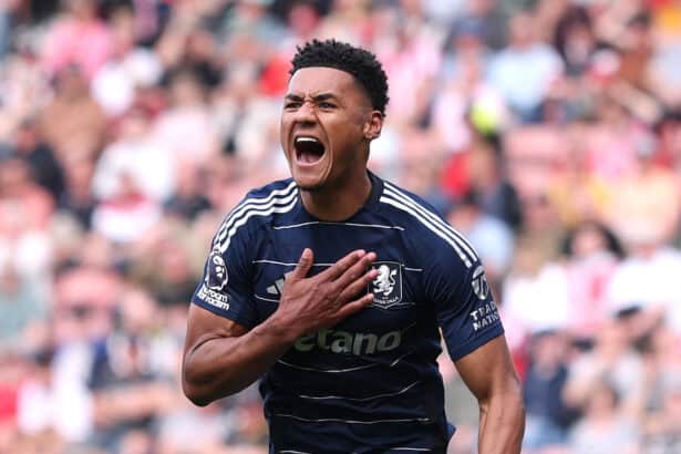 Ollie Watkins jubelt