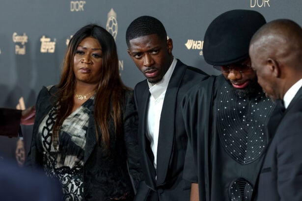 Ousmane Dembele mit seiner Familie bei der Ballon-d'Or-Verleihung