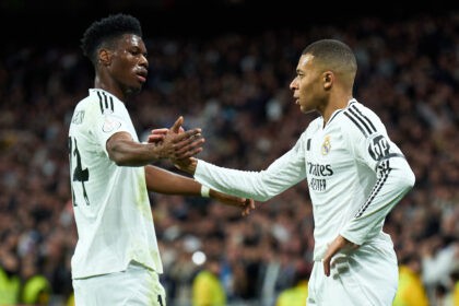 Aurelien Tchouameni und Kylian Mbappé