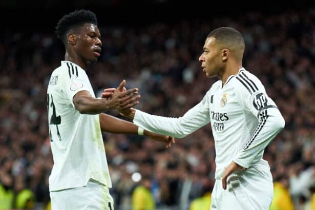 Aurelien Tchouameni und Kylian Mbappé