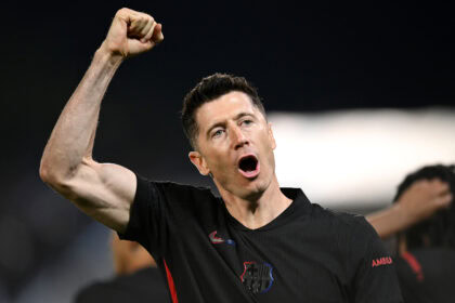 Robert Lewandowski jubelt