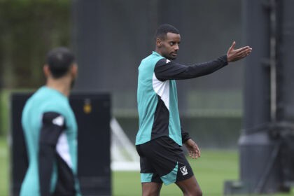 Alexander Isak im Training