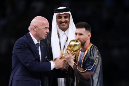 FIFA-Präsident Gianni Infantino und Lionel Messi