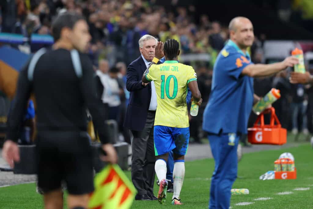 Vinicius Jr. und Carlo Ancelotti