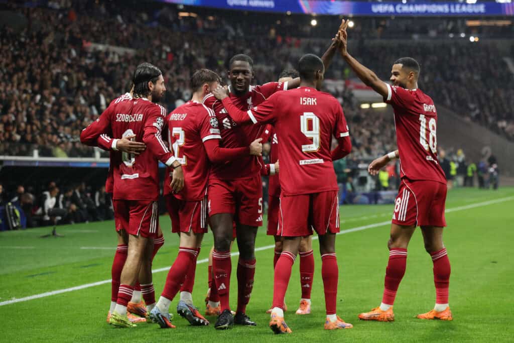 Die Mannschaft des FC Liverpool jubelt