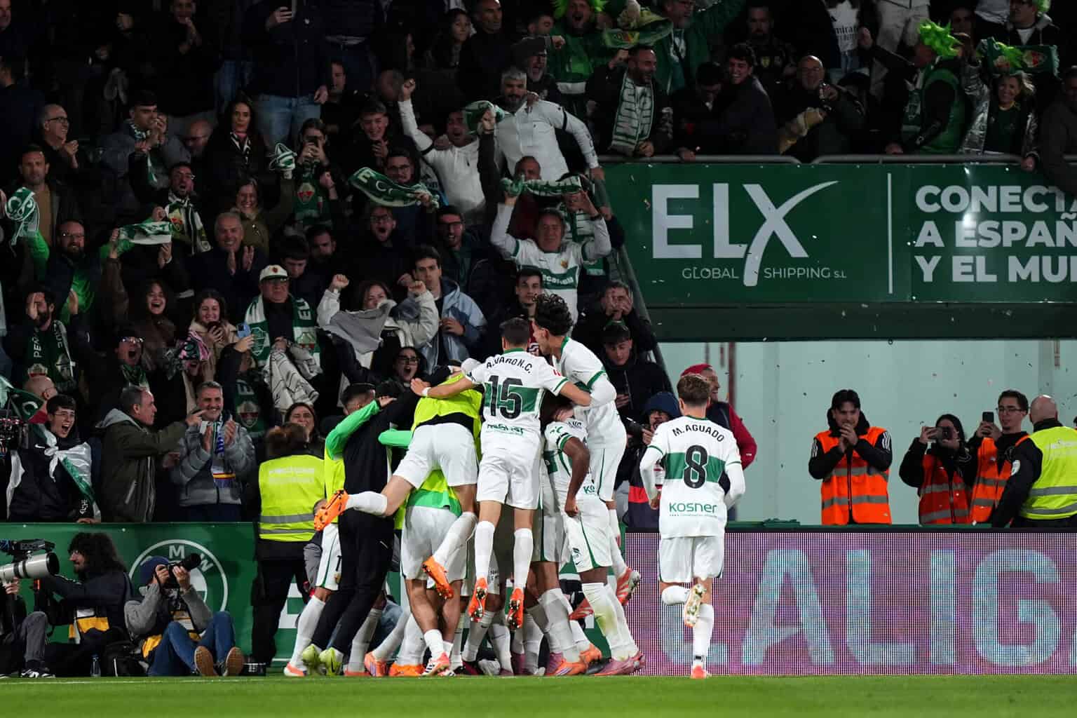 Elche CF, Jubel vor Fans