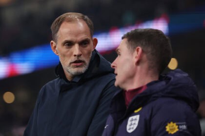 Thomas Tuchel im Gespräch mit Anthony Barry