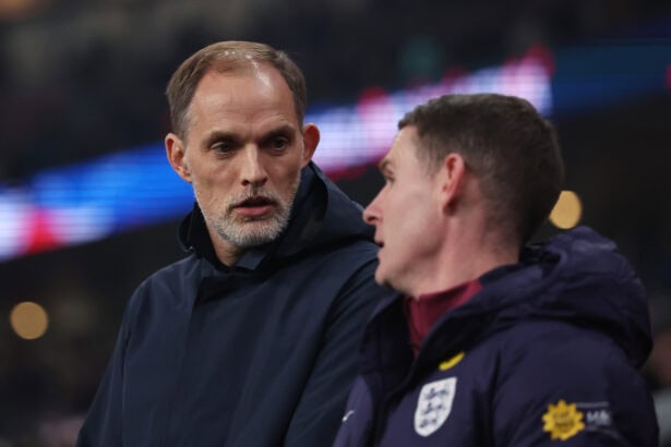 Thomas Tuchel im Gespräch mit Anthony Barry