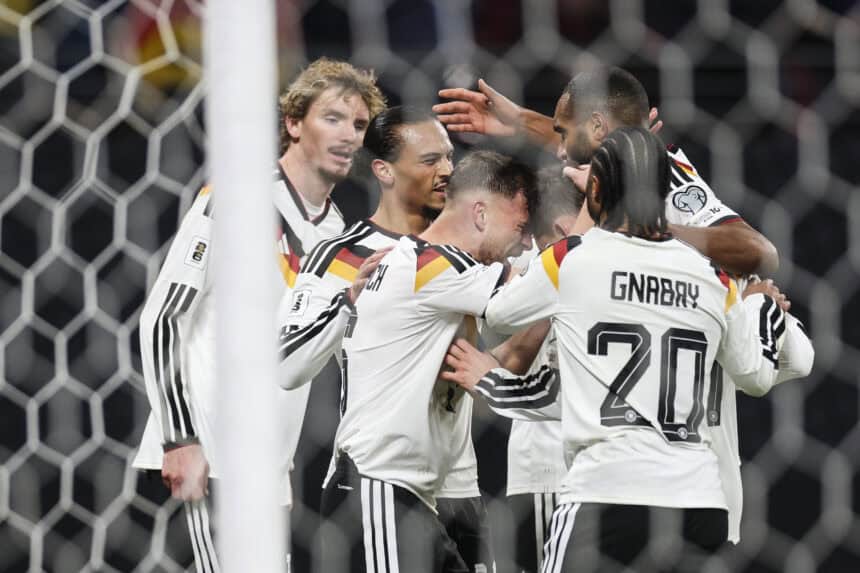 Die deutsche Nationalmannschaft bejubelt ein Tor