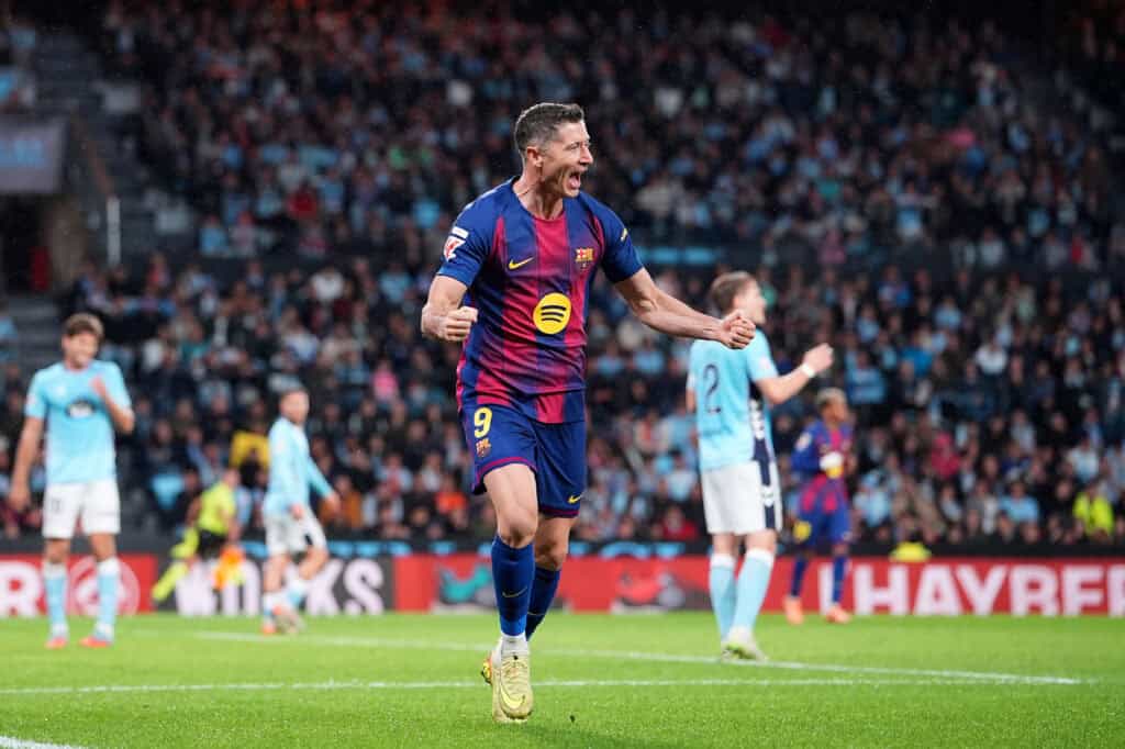 Robert Lewandowski traf gleich dreimal für den FC Barcelona.