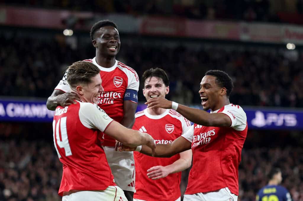 Viktor Gyökeres, Bukayo Saka, Declan Rice und Jurrien Timber jubeln