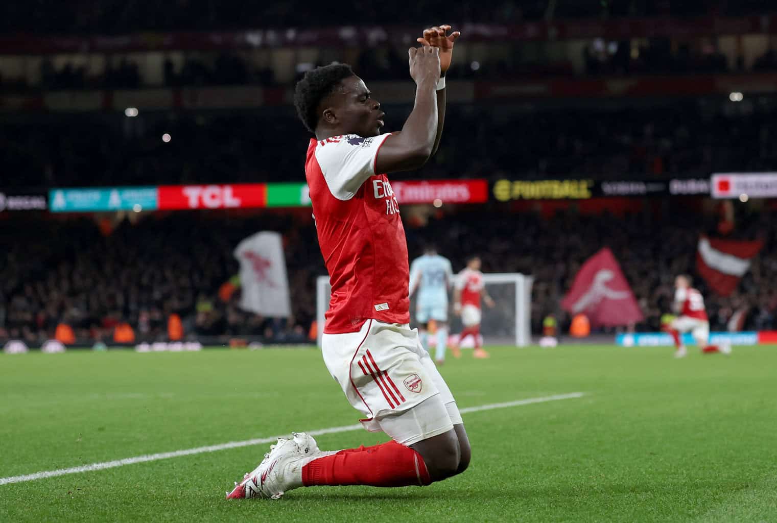 Bukayo Saka jubelt