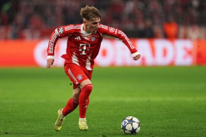 Lennart Karl am Ball