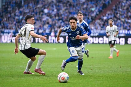 Schalke und Elversberg im direkten Duell.