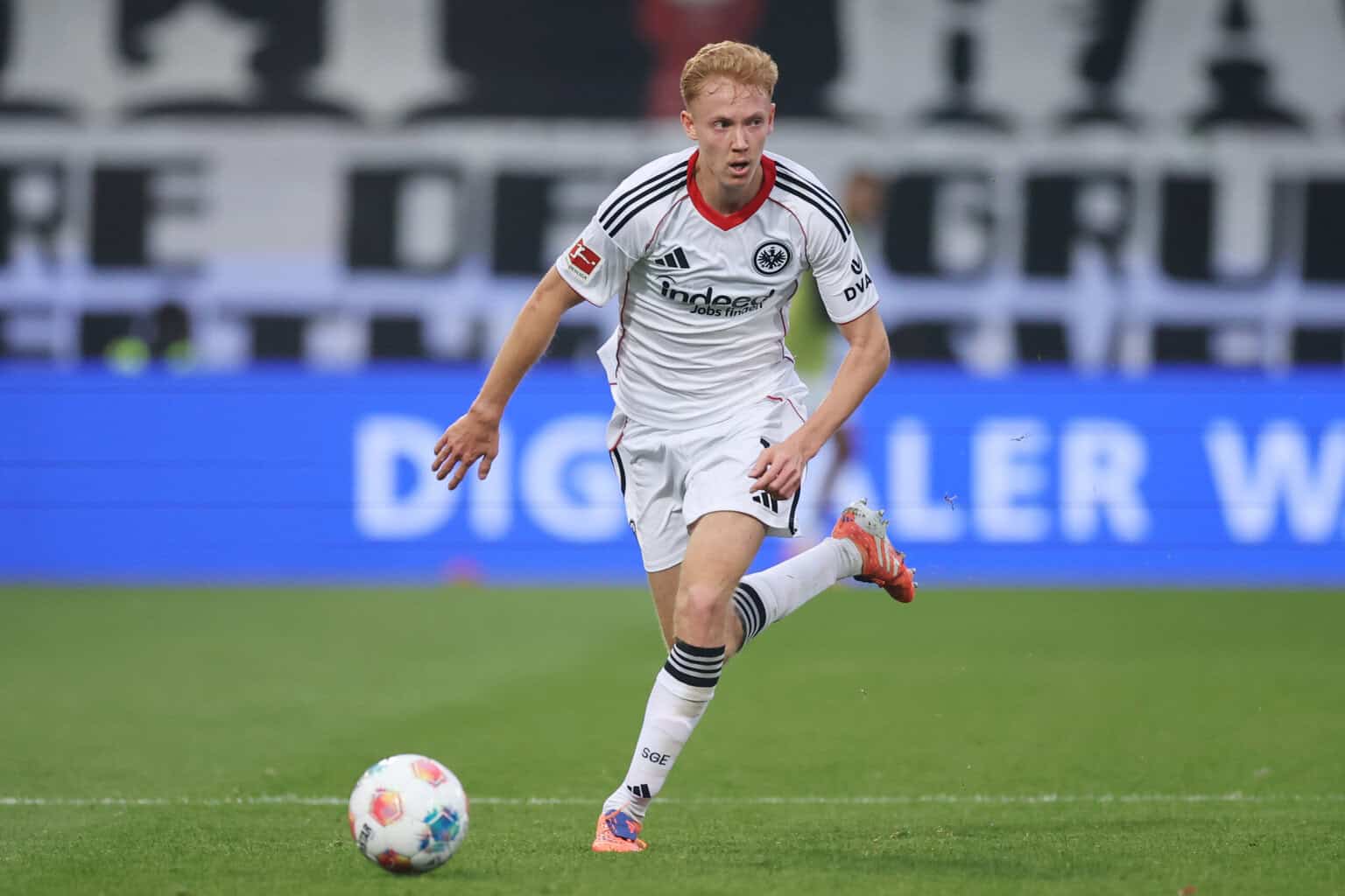 Eintracht Frankfurt, Hugo Larsson