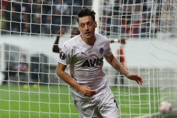 Mesut Özil