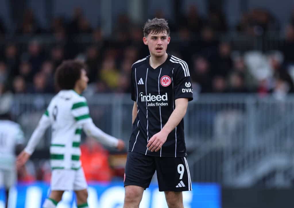 Eintracht Frankfurt, Alexander Staff