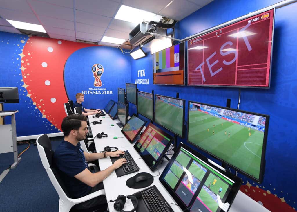 VAR-Room