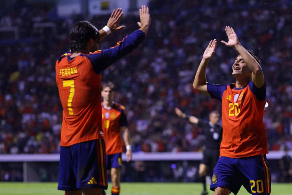 Spanien
