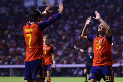 Spanien