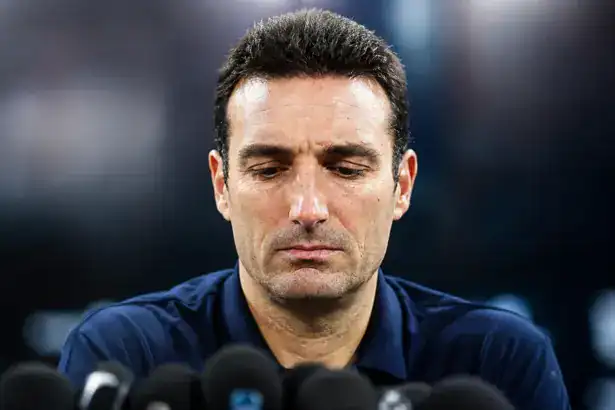 Scaloni unter Tränen